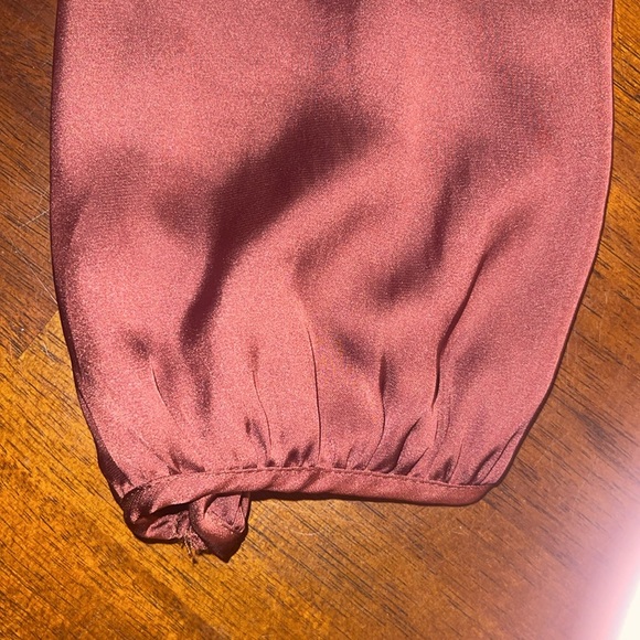 Zara ladies Satin Effect  Knotted Crop Blouse Puff Sleeve. XS. NWOT. - Picture 4 of 13